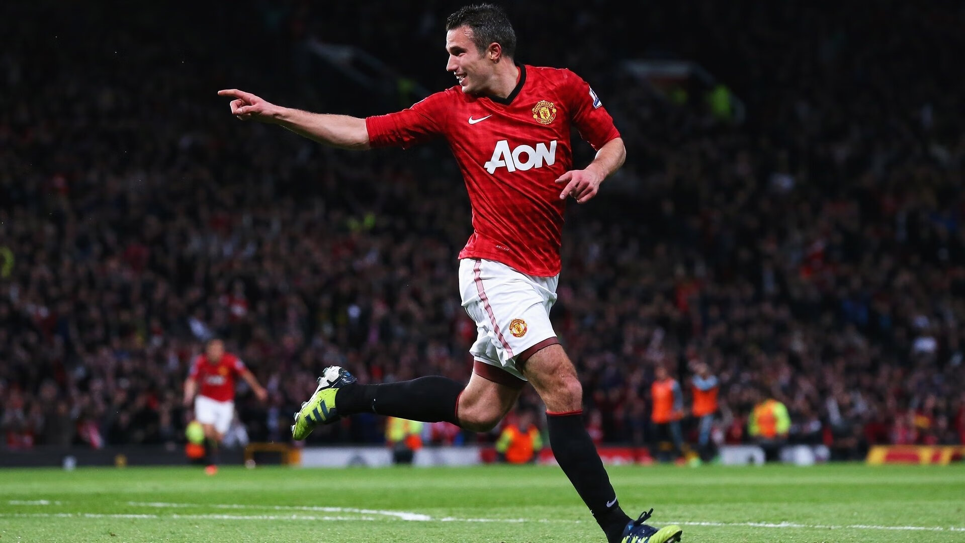 爱游戏官方网站入口登录-“英超争冠白热化，排名渐趋明朗”，英超 whu