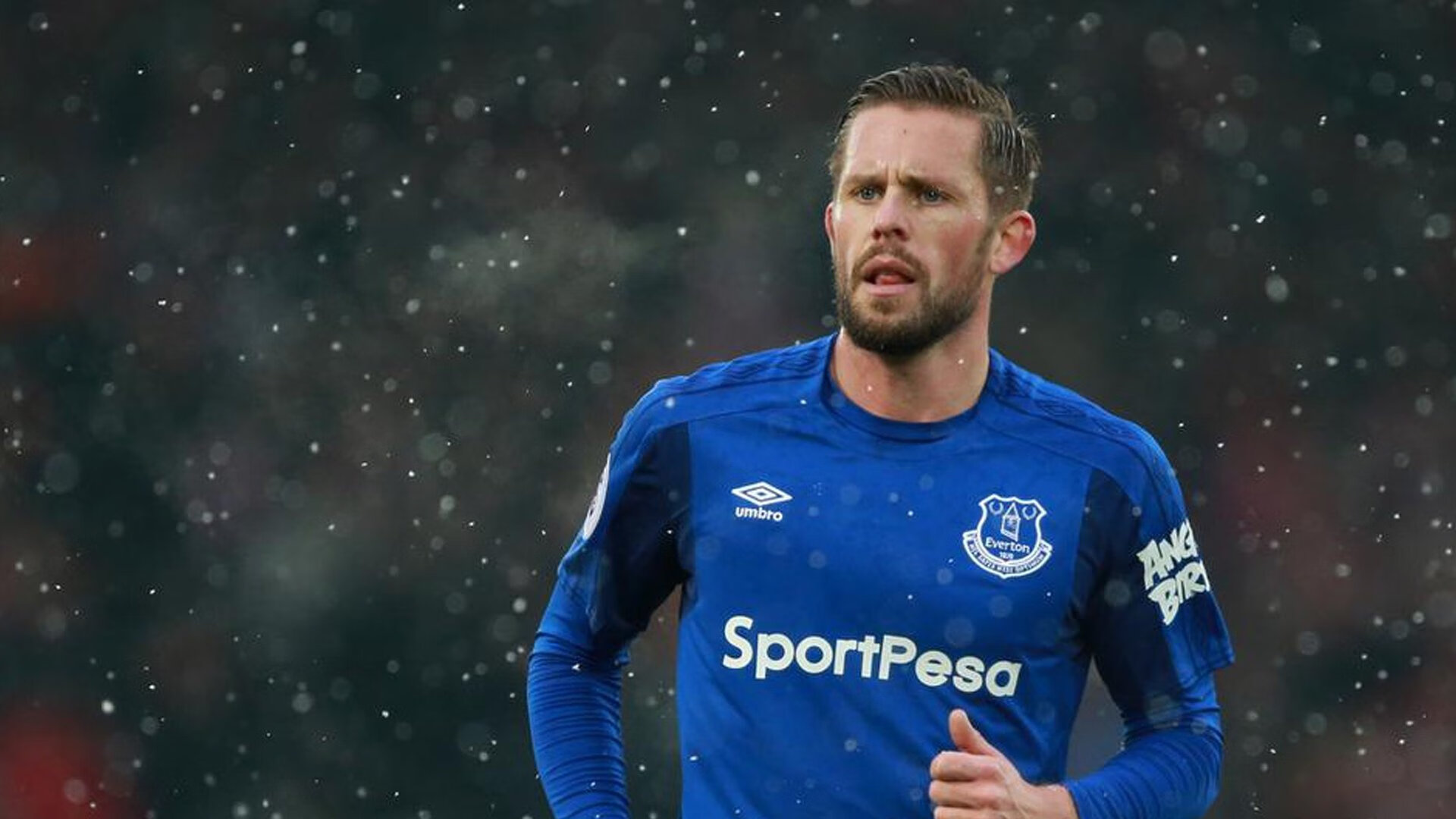 “英超争冠白热化，排名渐趋明朗”，英超 whu